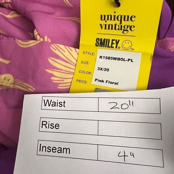 Smiley X Unique Vintage Pink Daisy Ruffle Shorts - Picture 11 of 11